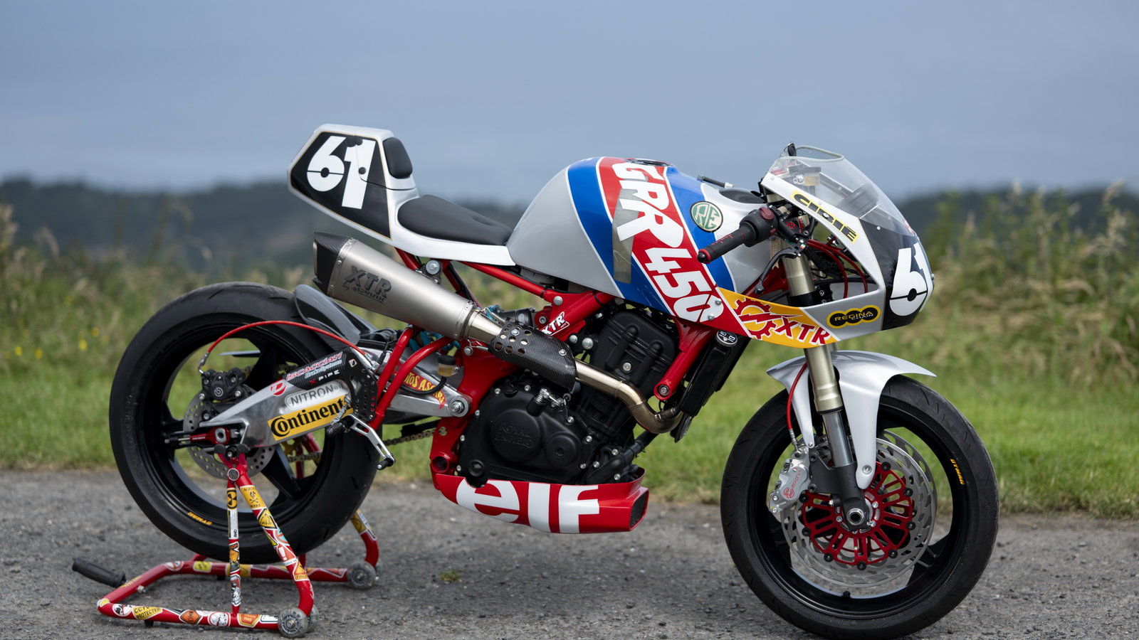 The Royal Enfield Guerrilla "GRR by XTR Pepo"